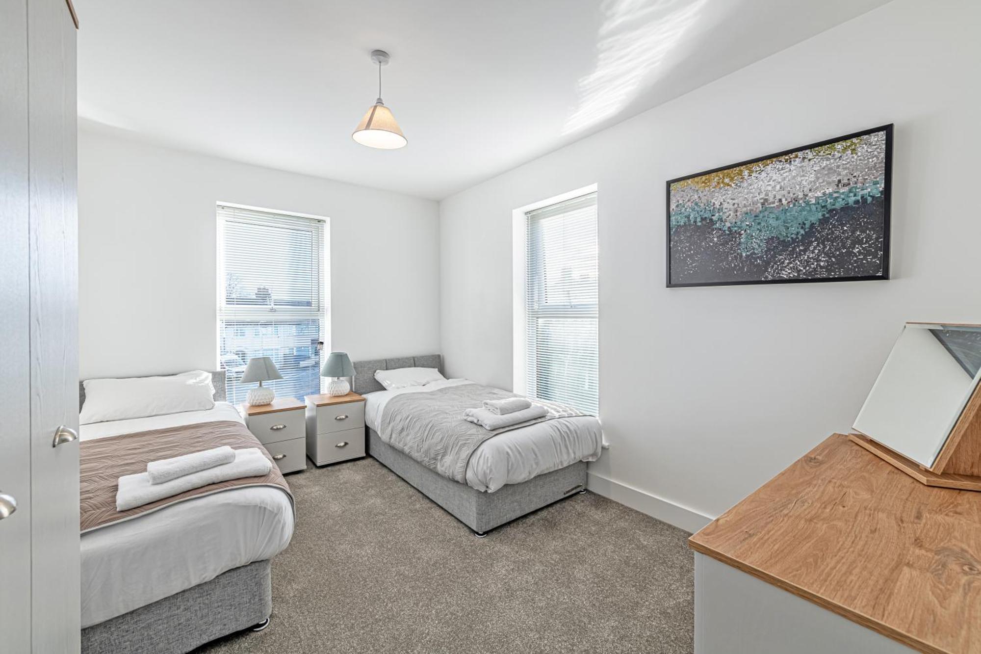 Gospel Heights Luxury Apartments With Parking Хесуолл Экстерьер фото